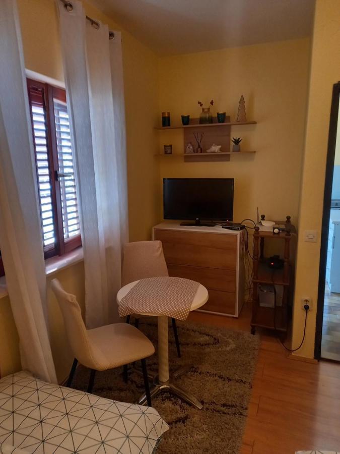 Apartman Goran Водице Екстериор снимка
